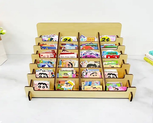 Стойка за дисплей със стикери