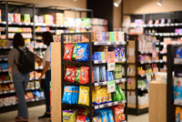 //jororwxhrqmmji5p.ldycdn.com/cloud/pqBpnKrqjoSRplkoimnojp/Retail-Store-POP-Display-Scene.jpg
